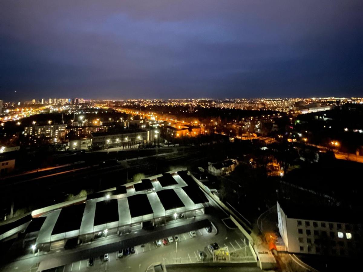Сozy 704 Sunrise Apartments On The 22Nd Floor In The Center Oldenburg Bagian luar foto
